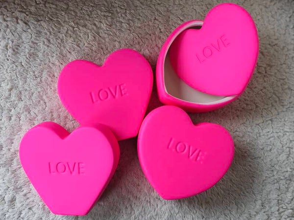 Hartenpot roze met deksel - love