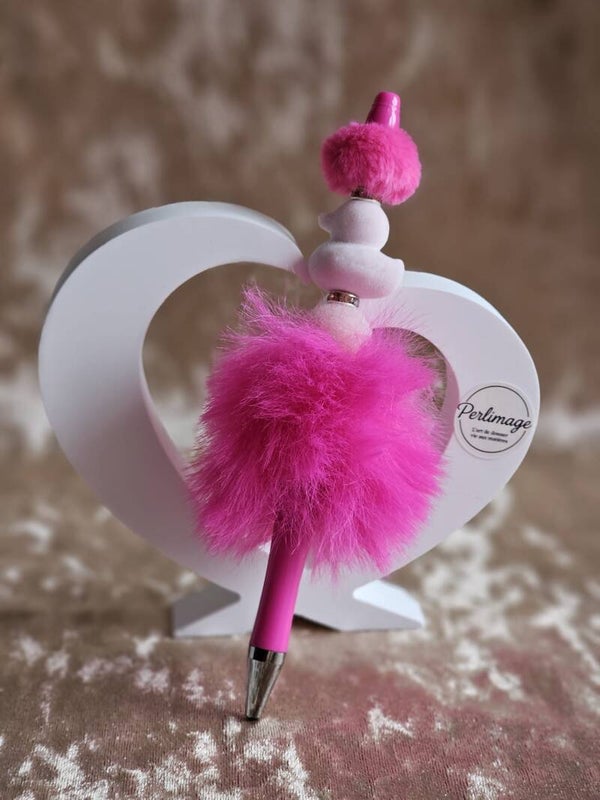 Stylo fourrure fushia 2