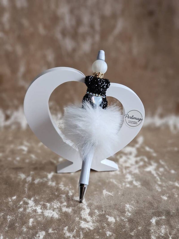 Stylo fourrure blanche