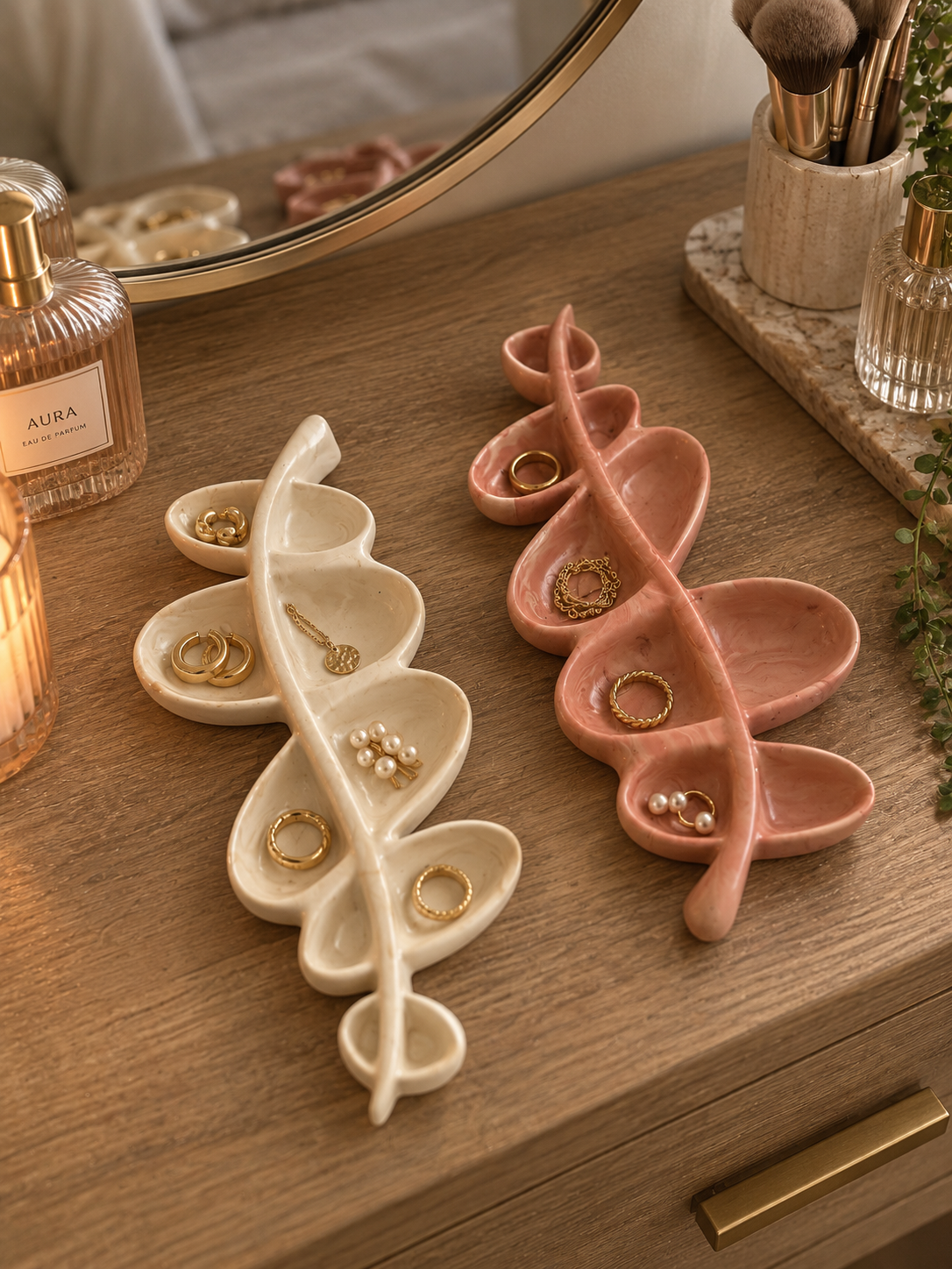 Leaf trinket trays