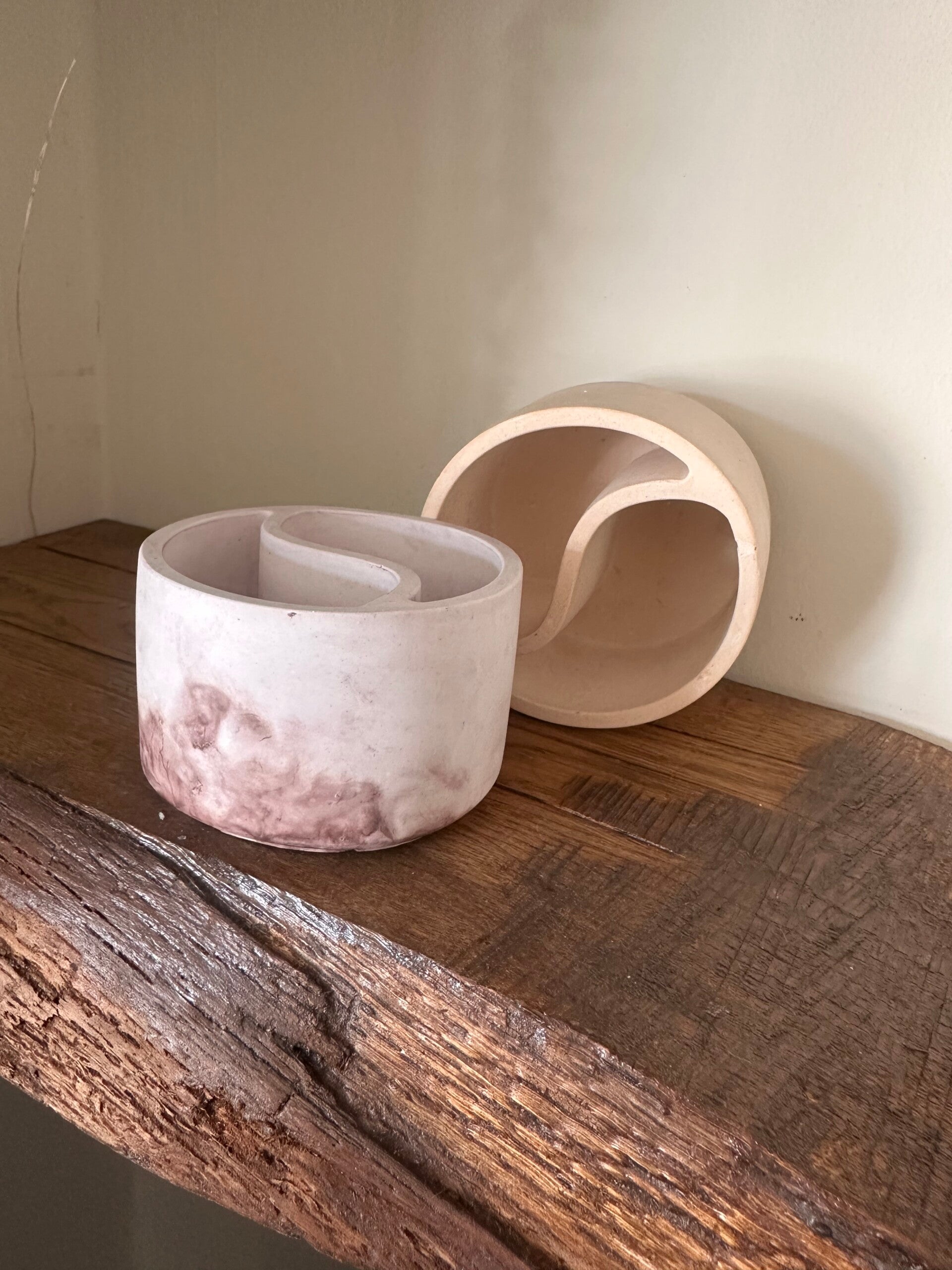 Ying-Yang trinket pot
