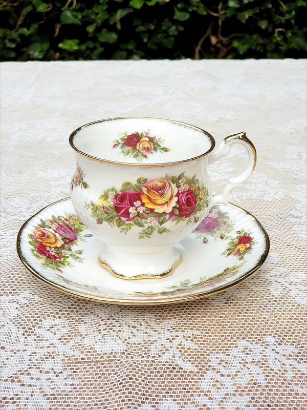 Kop en schotel Elizabethan