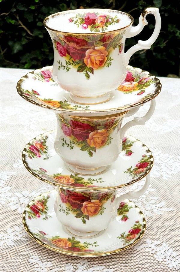 Kop en schotel Royal Albert dames 5x