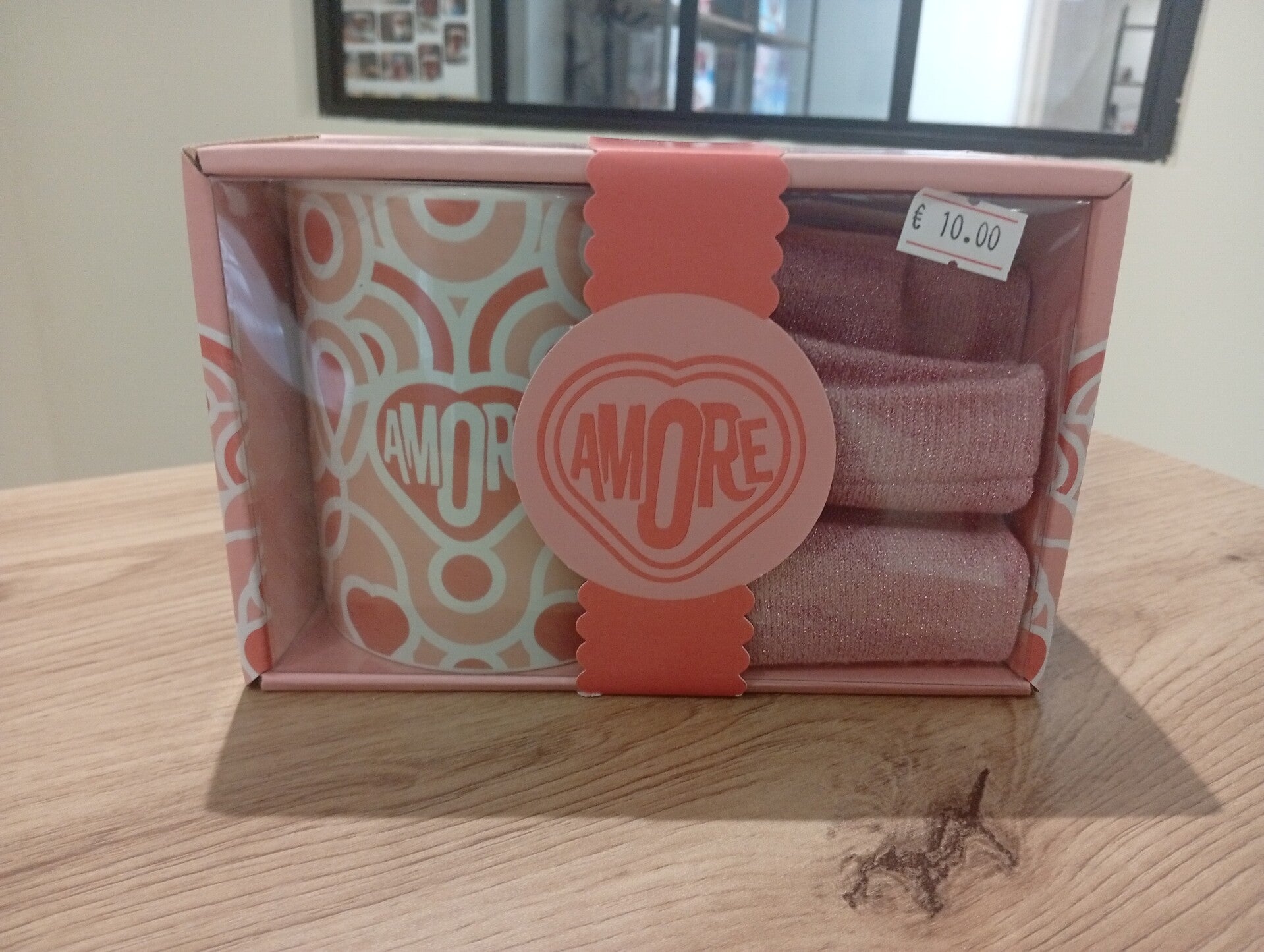 Lot mugs + chaussettes