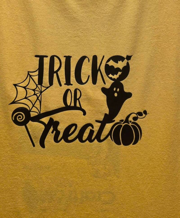"TRICK OR TREAT" T-SHIRT