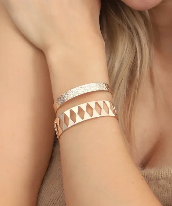 2 Armbanden 18K verguld