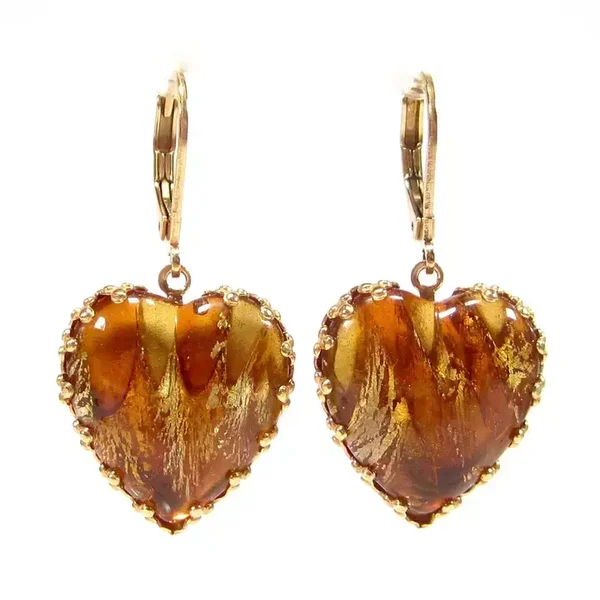 Oorbellen met gouden barnsteen hart