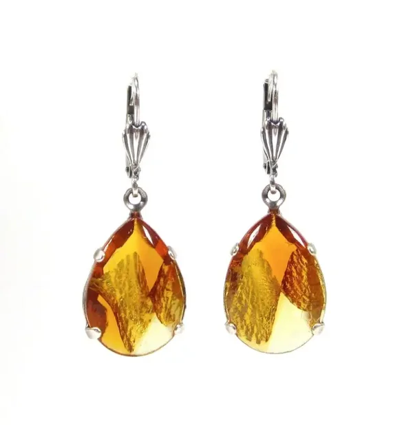 Oorbellen vintage met amberkleurig  glas
