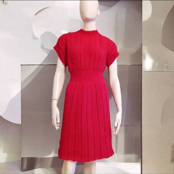ROBE ROUGE FAIT MAIN AU CROCHET