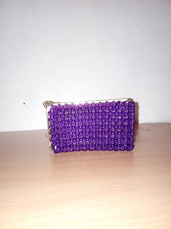 POCHETTE FAIT MAIN EN PERLES