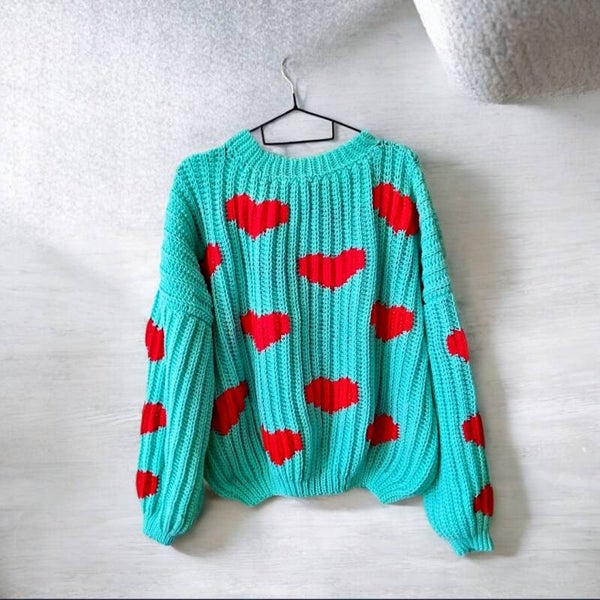 PULL FAIT MAIN AU CROCHET MOTIF COEUR