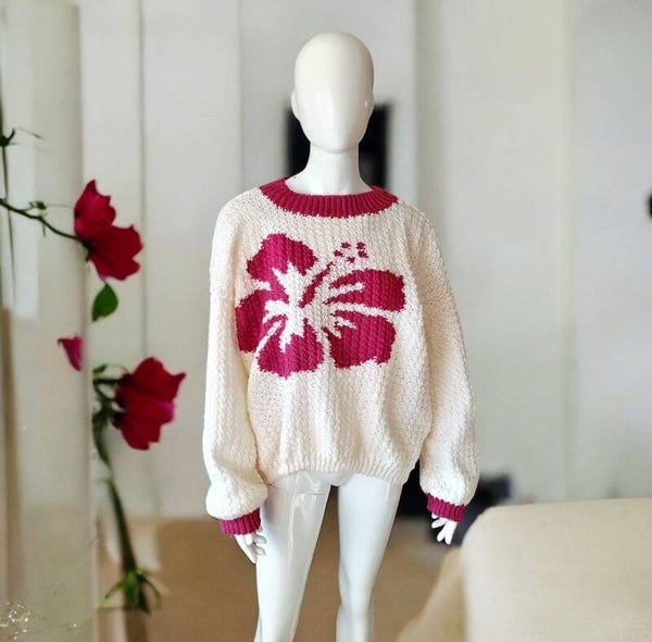 PULL FAIT MAIN AU CROCHET MOTIF FLEUR