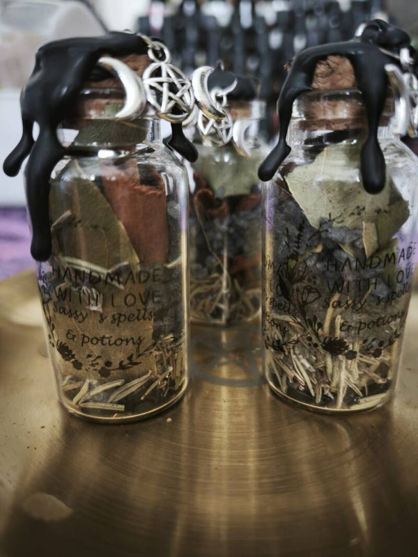 STRONG! ***Repel Negativity/Attract Positivity Spell jar***