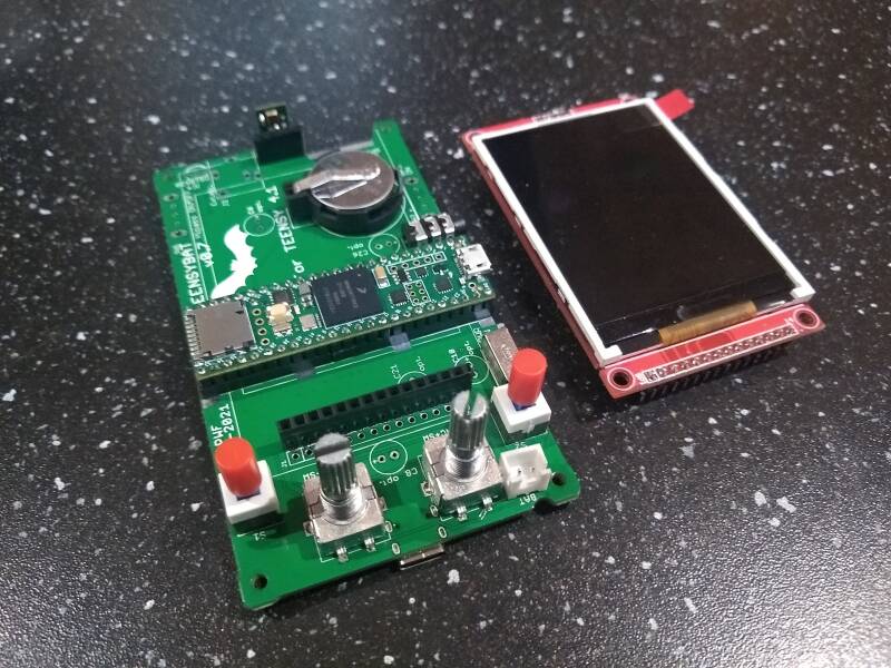 Printed circuitboard without color display attached.