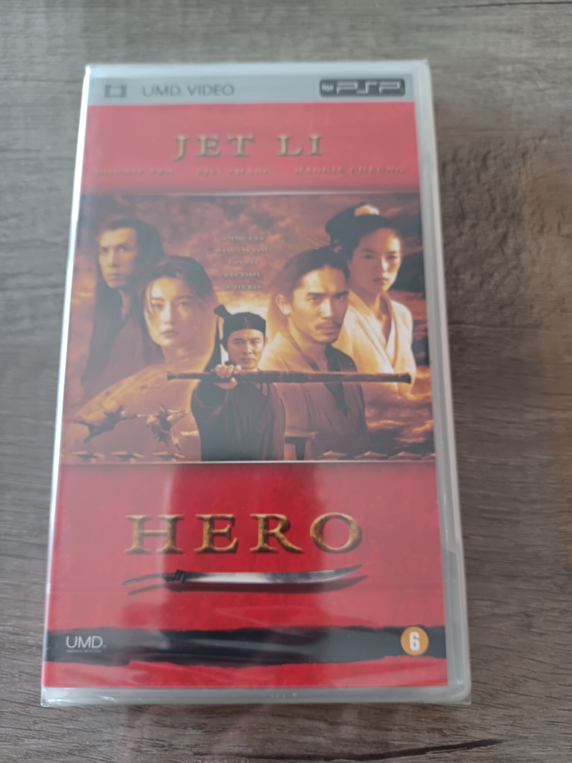 umd video psp hero , neuf