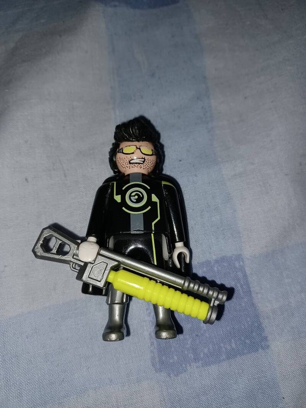 playmobil , personnages noir cape M , occasion