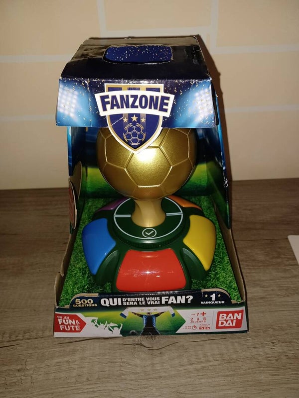 jeu fan zone (quizz sur le foot) , neuf
