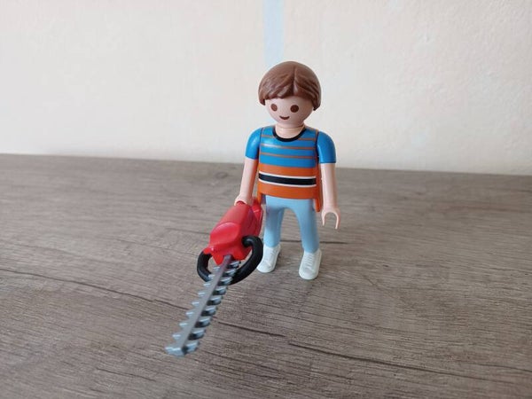 playmobil , homme avec taille haie  , occasion