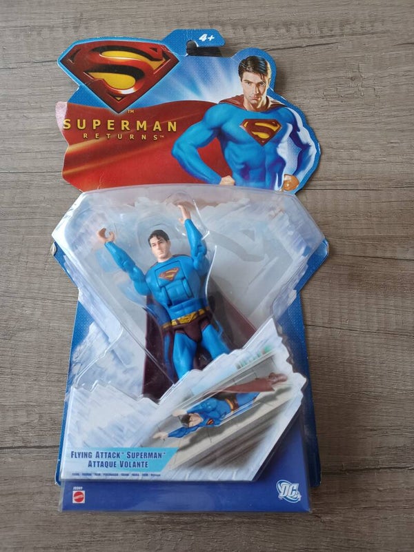 figurine superman attaque volante , neuf