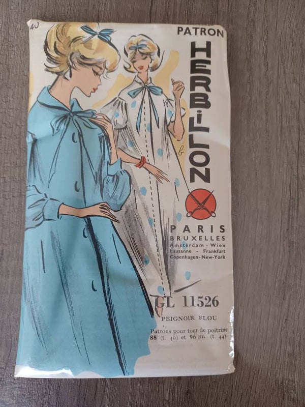 patron de couture herbillon , peignoir flou
