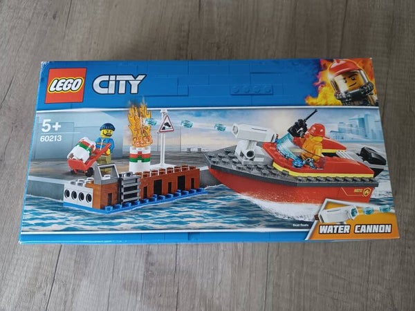 lego city 60213 , pompiers du port , occasion