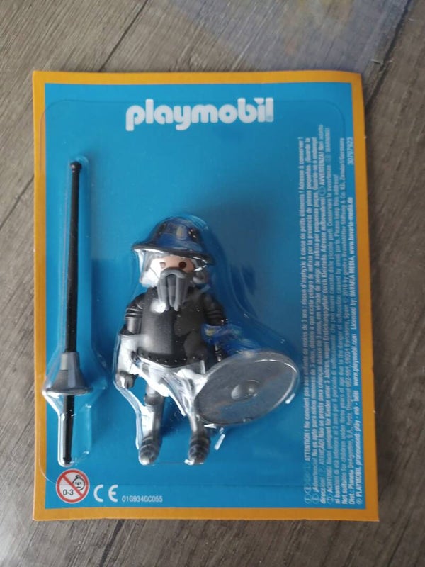 playmobil , chevalier noir  , altaya , neuf