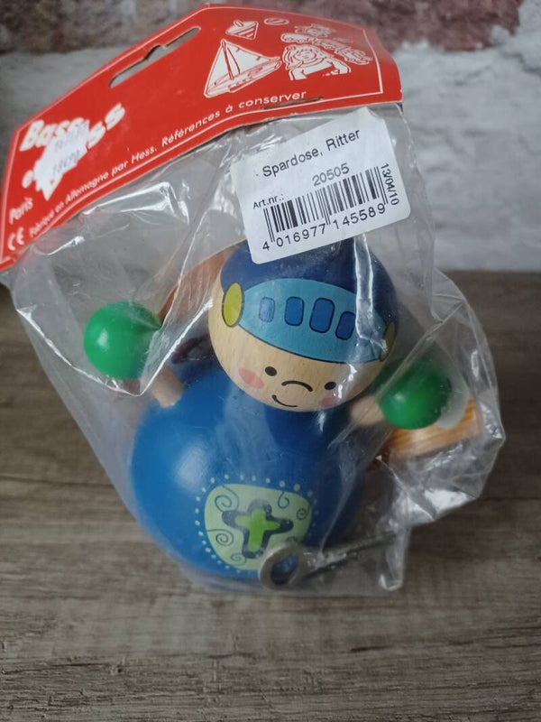 tirelire en bois chevalier , neuf