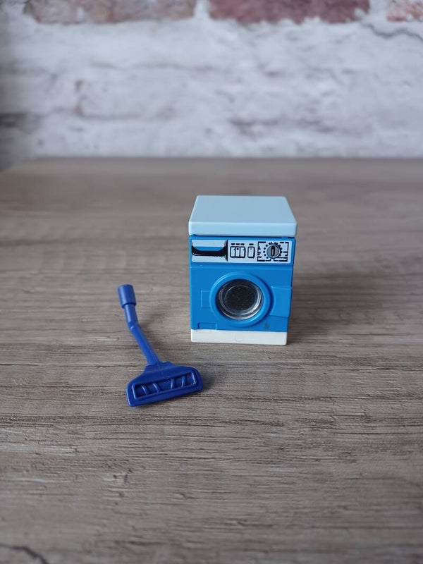 playmobil , machine a laver et morceau d'aspirateur , occasion