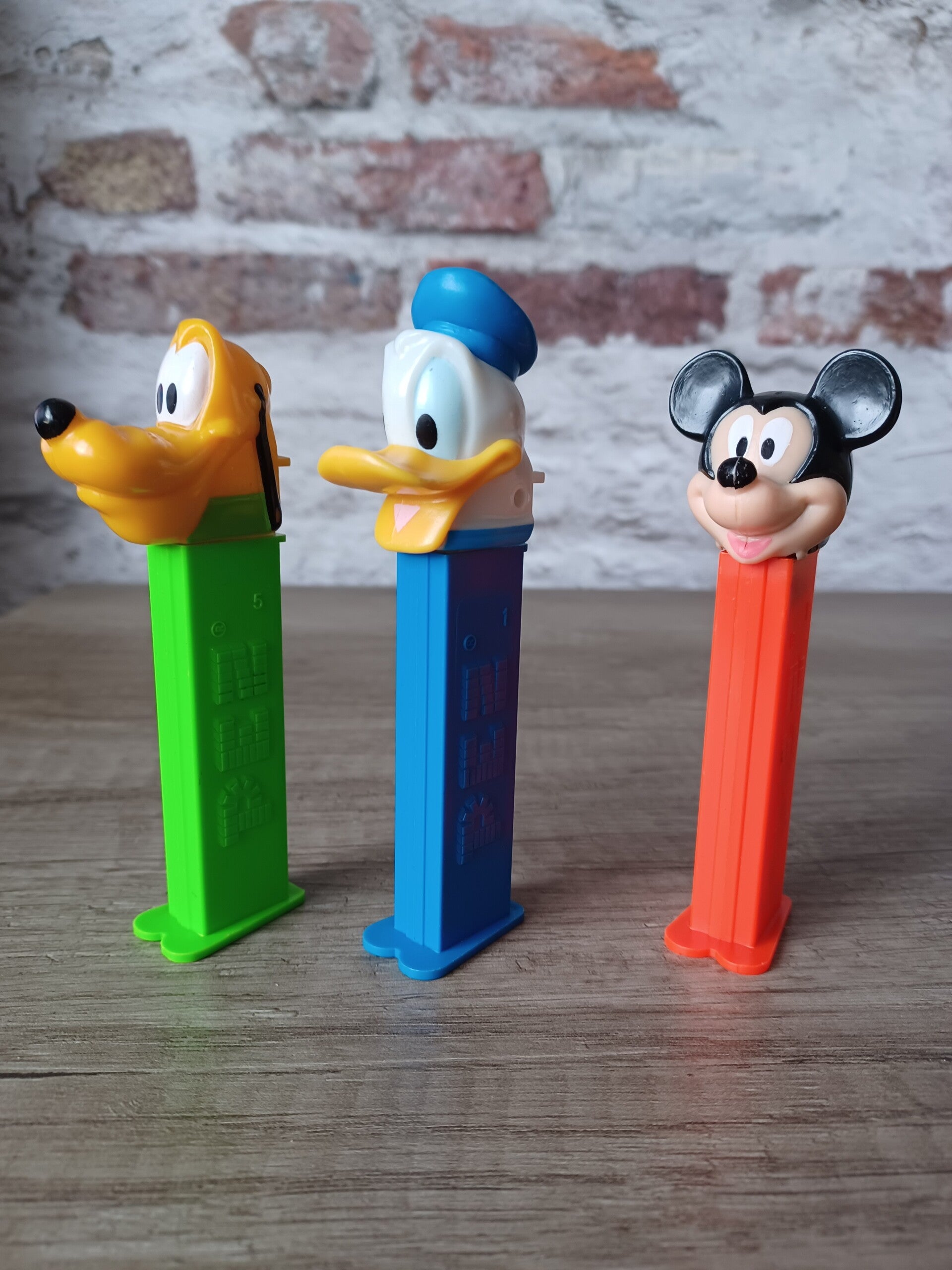 3 pez , mickey donald pluto , occasion