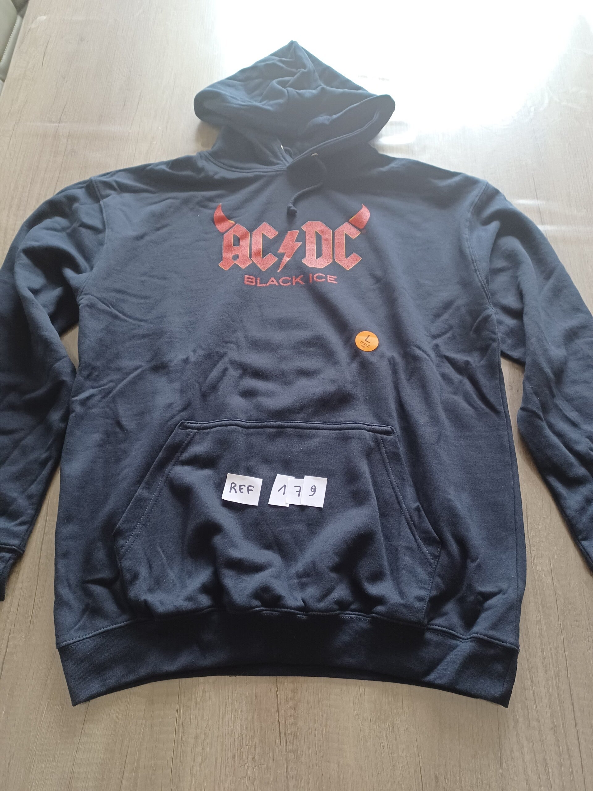sweet , acdc black ice , M ou L , neuf