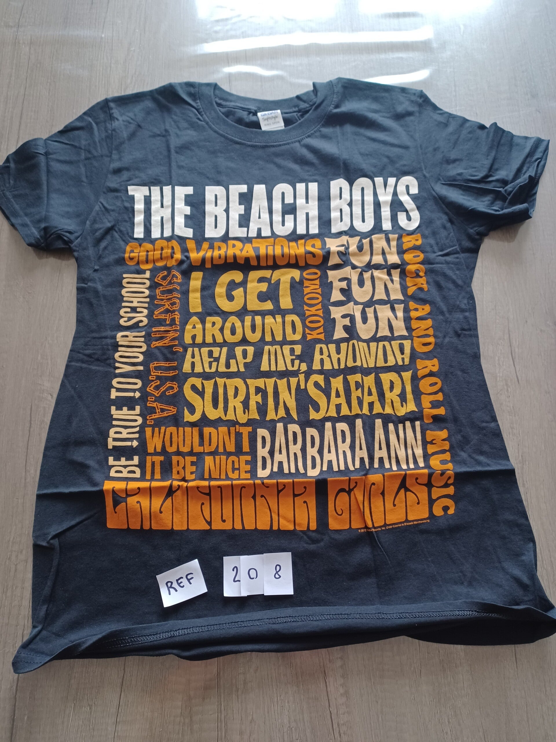 t-shirt the beach boys, S , M , L ou XL , neuf