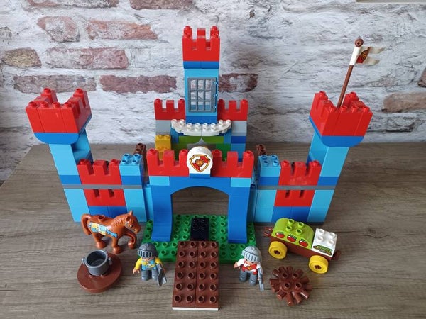 lego duplo , chateau fort ,occasion
