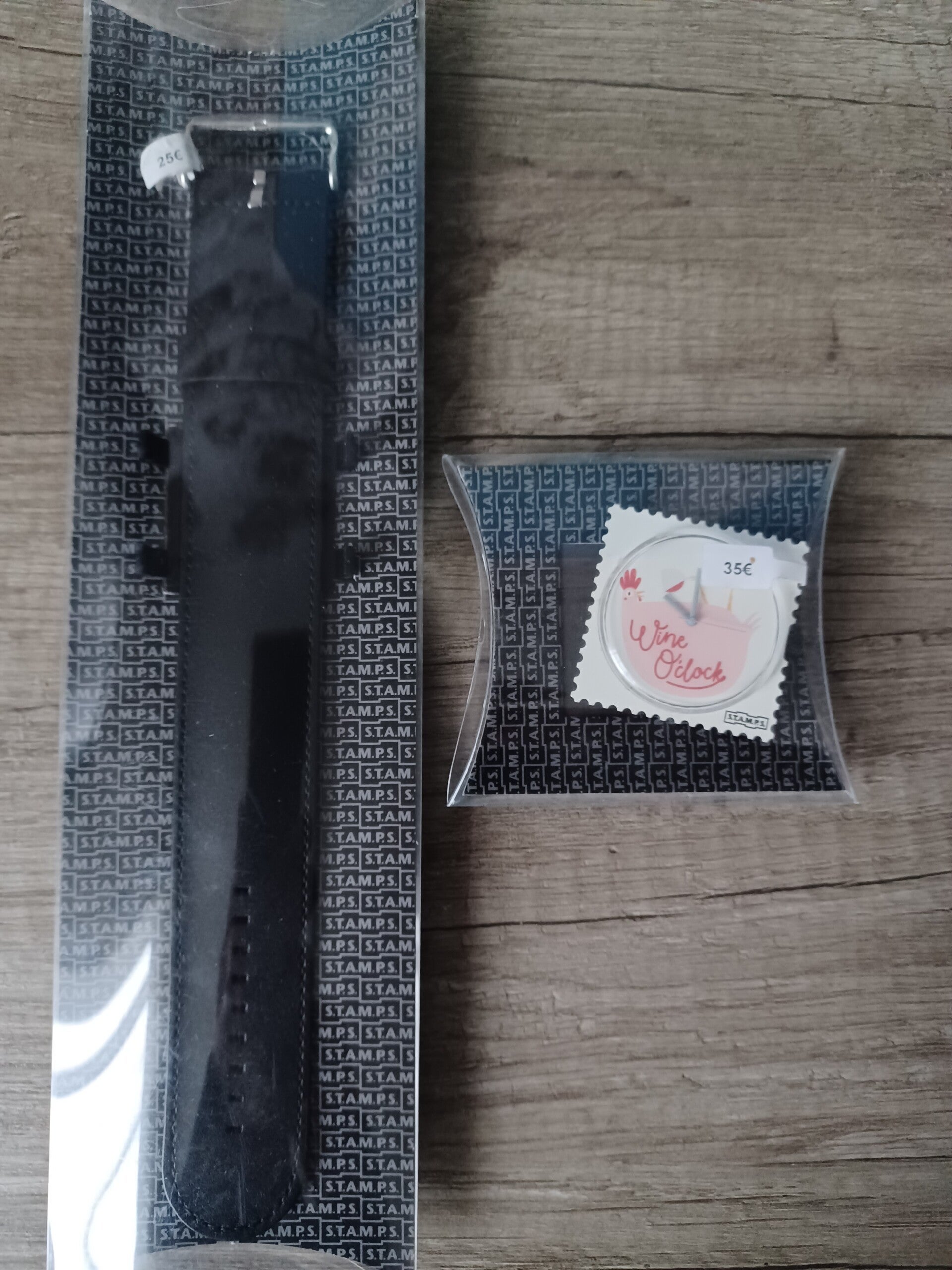 lot de 2 montres et 2 bracelets stamps , neuf
