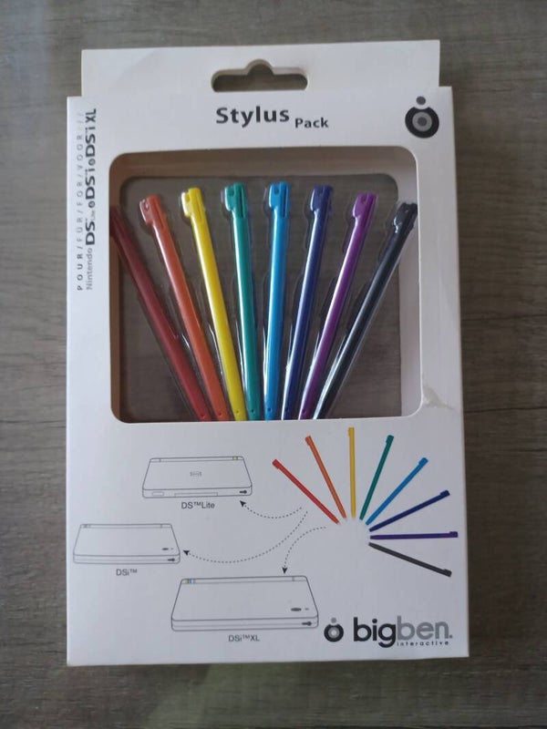 lot de 8 stylets pour ds et dsi , neuf