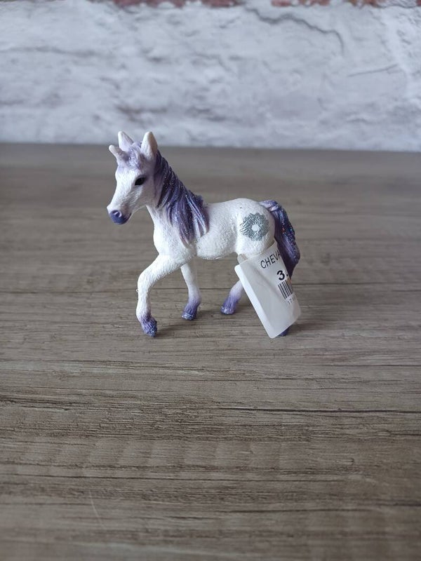 figurine schleich , licorne violette , neuf