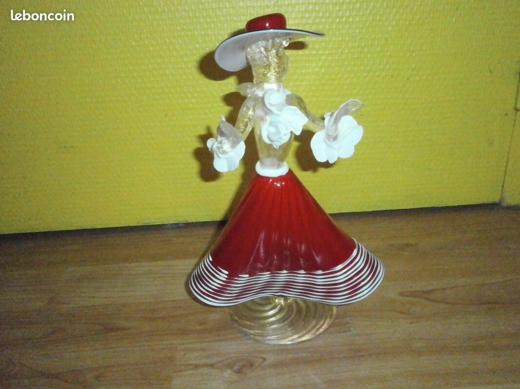 statuette en verre , danseuse , de murano ?  , occasion