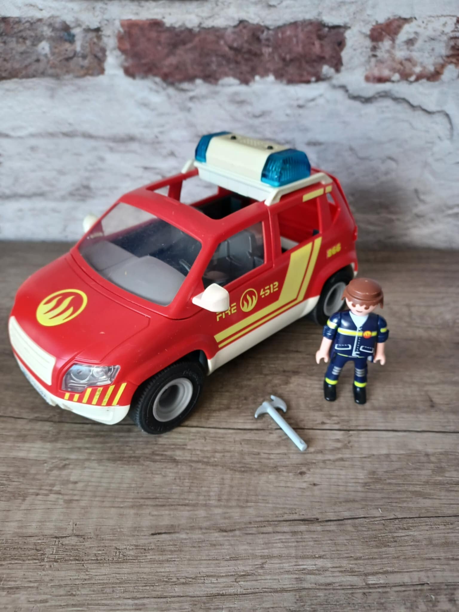 playmobil , voiture de pompiers , occasion