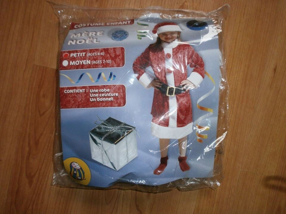 deguisement mere noel, 4/6 ans , neuf