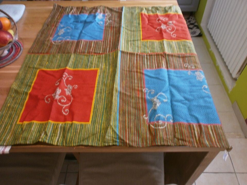 nappe carré 100% coton , 90 x 90 cm , vert rouge bleu, neuf