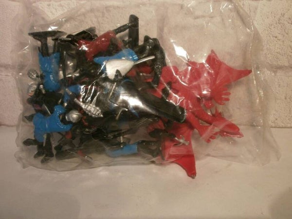 sachet de chevaliers et dragon , neuf