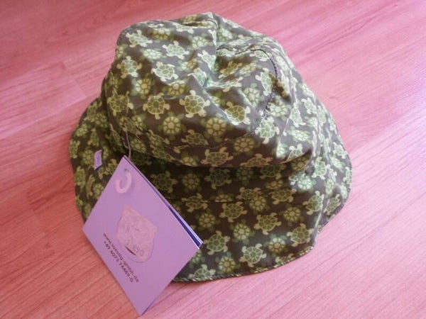chapeau bebe reversible, i play , vert, 6 mois, neuf