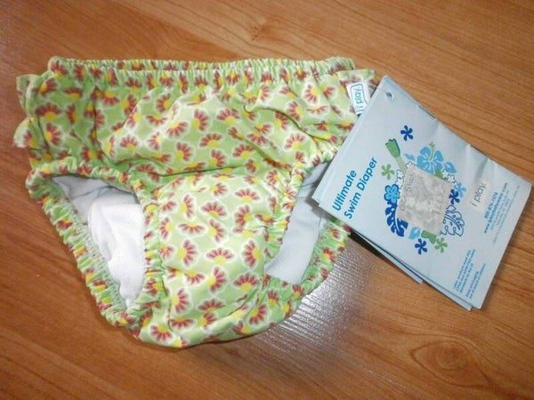 maillot de bain couche , 6 mois , 4,5 a 8 kg , neuf