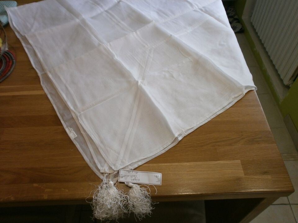 nappe carré 100% coton , 180 x 180 cm , blanc transparent , neuf