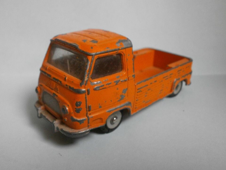 dinky toys , renault estafette orange , occasion