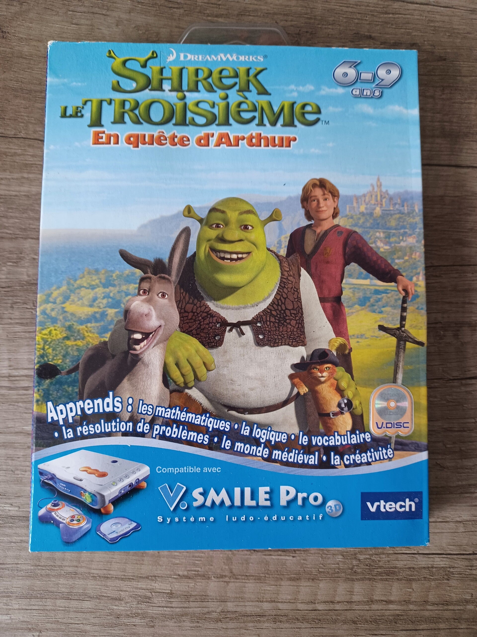 jeu v smile pro , shrek le troisieme , en quete d'arthur , neuf