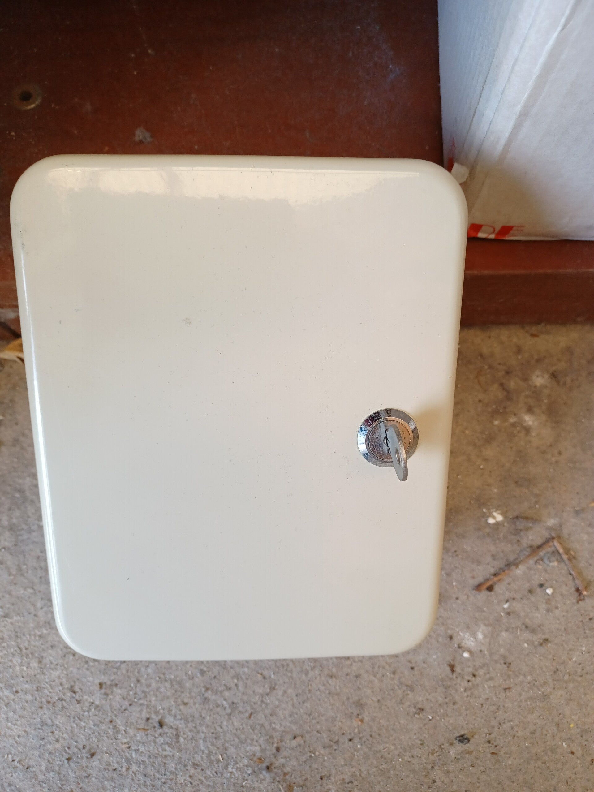 boite metallique pour rangement de clés , occasion