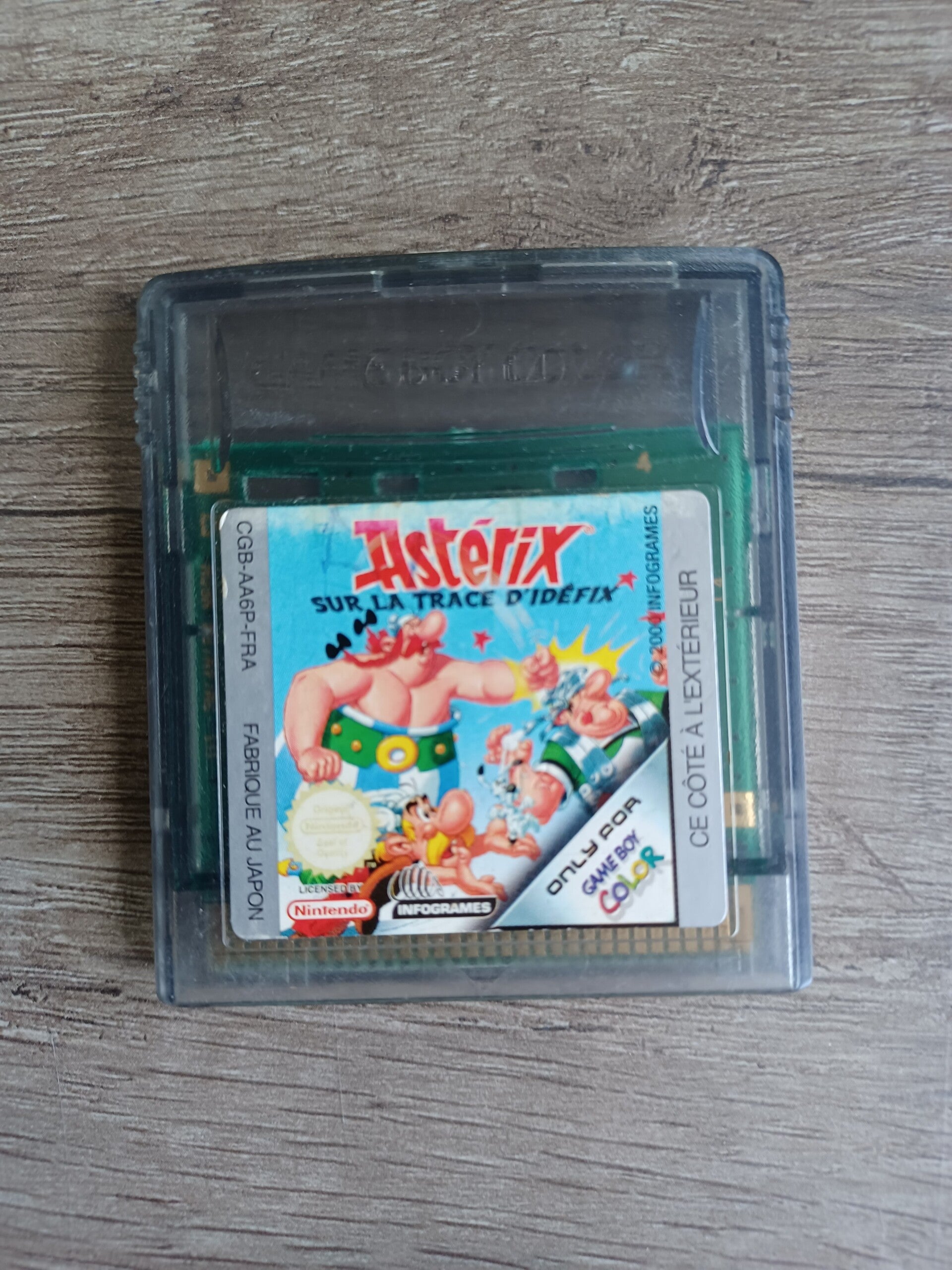 jeu gameboy color , asterix sur la trace d'idefix , occasion