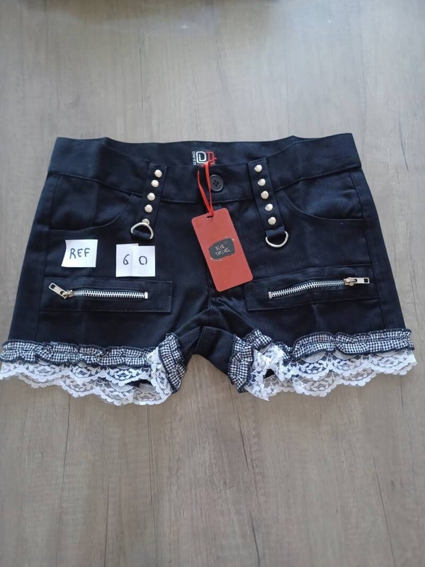 short dead threads , taille S (28) , neuf