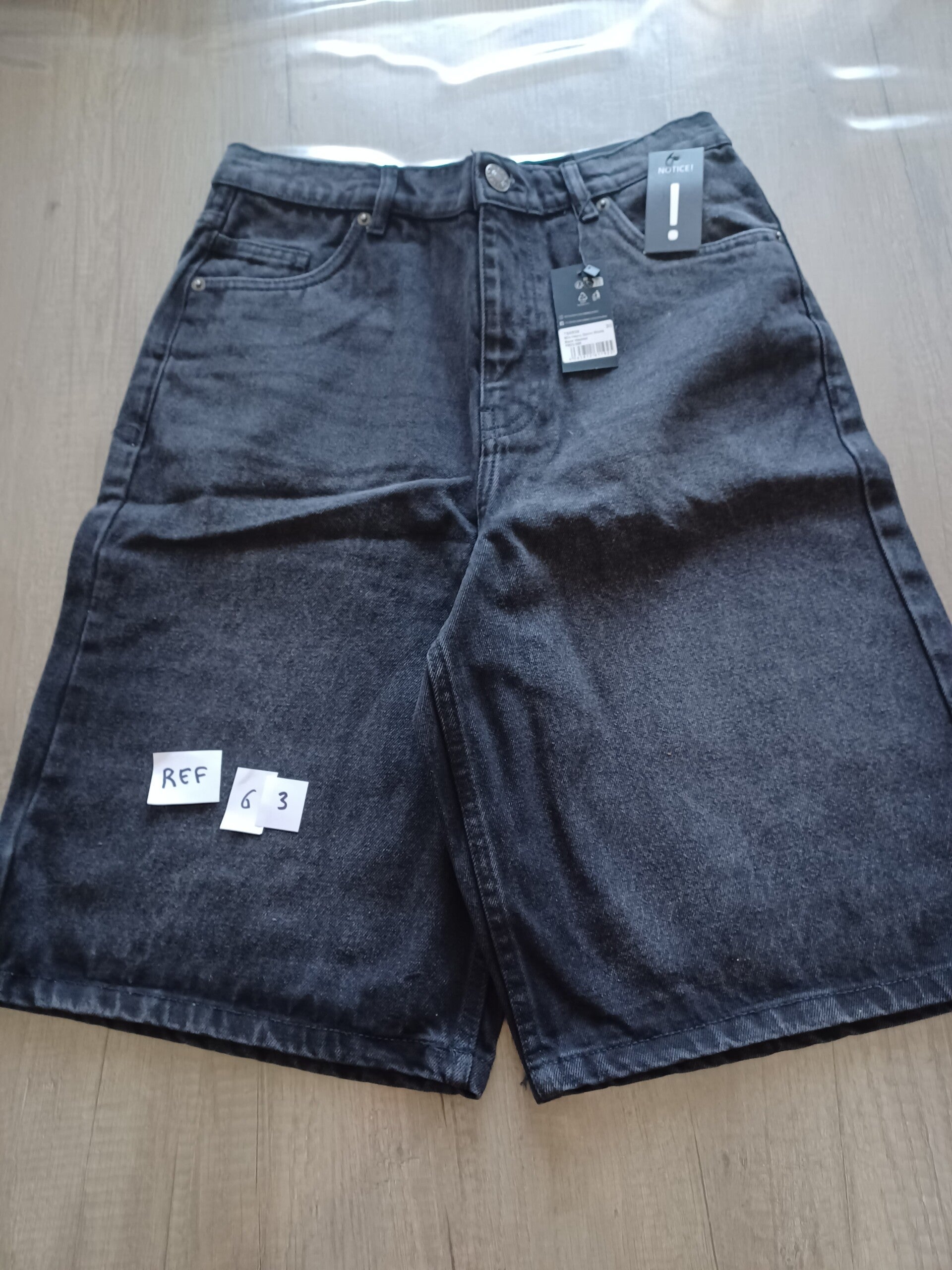 short urban classics , jean noir , taille (38 us) 48 , neuf