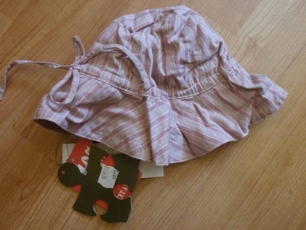 chapeau pour bebe , troizenfants , 3 mois , neuf